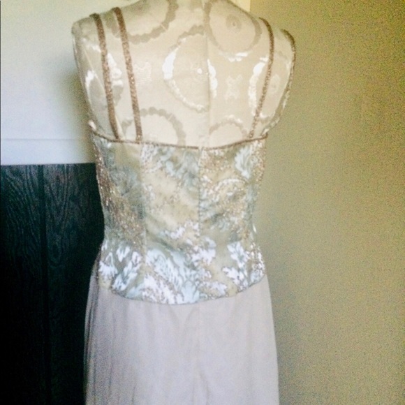 🌹DRESS 🌹 - Picture 5 of 8